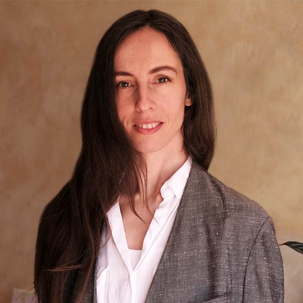 Portrait von Cathleen Heimes, Gründerin von BeFlowerPower